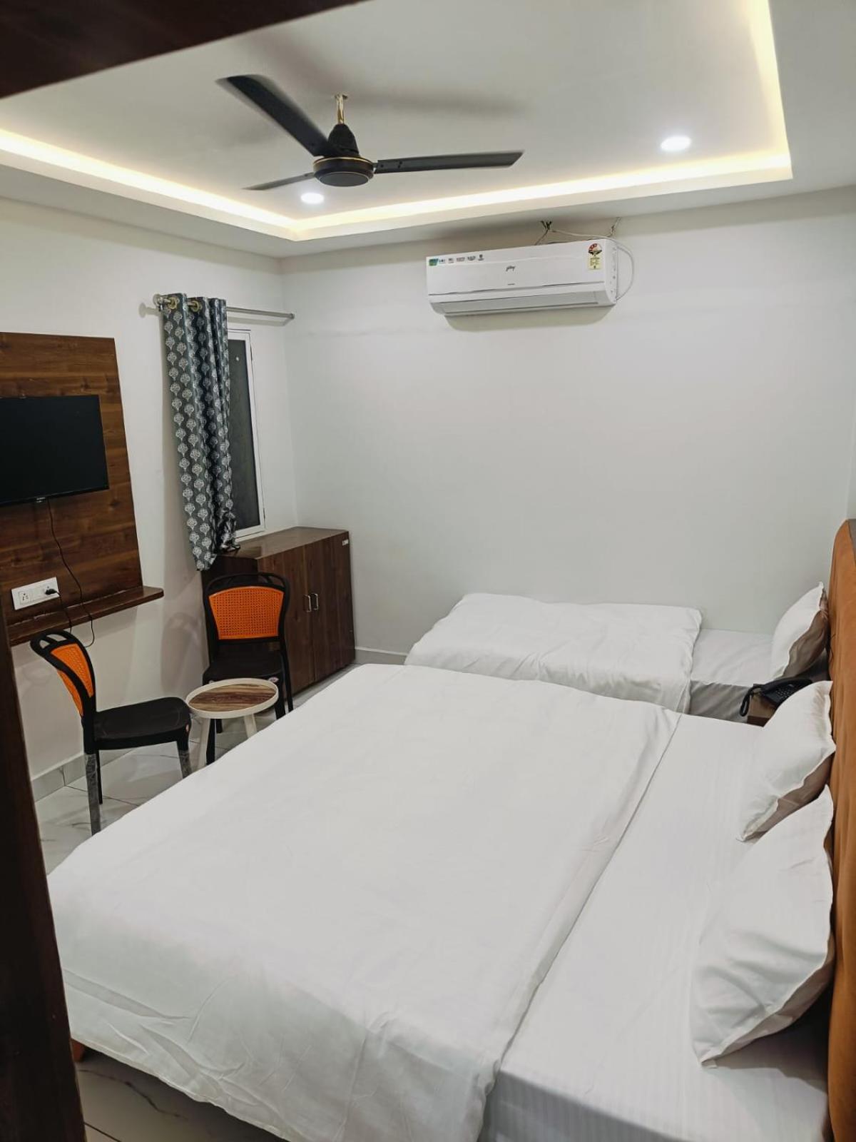 Hotel Shree Kedar Palace Ujjain Dış mekan fotoğraf