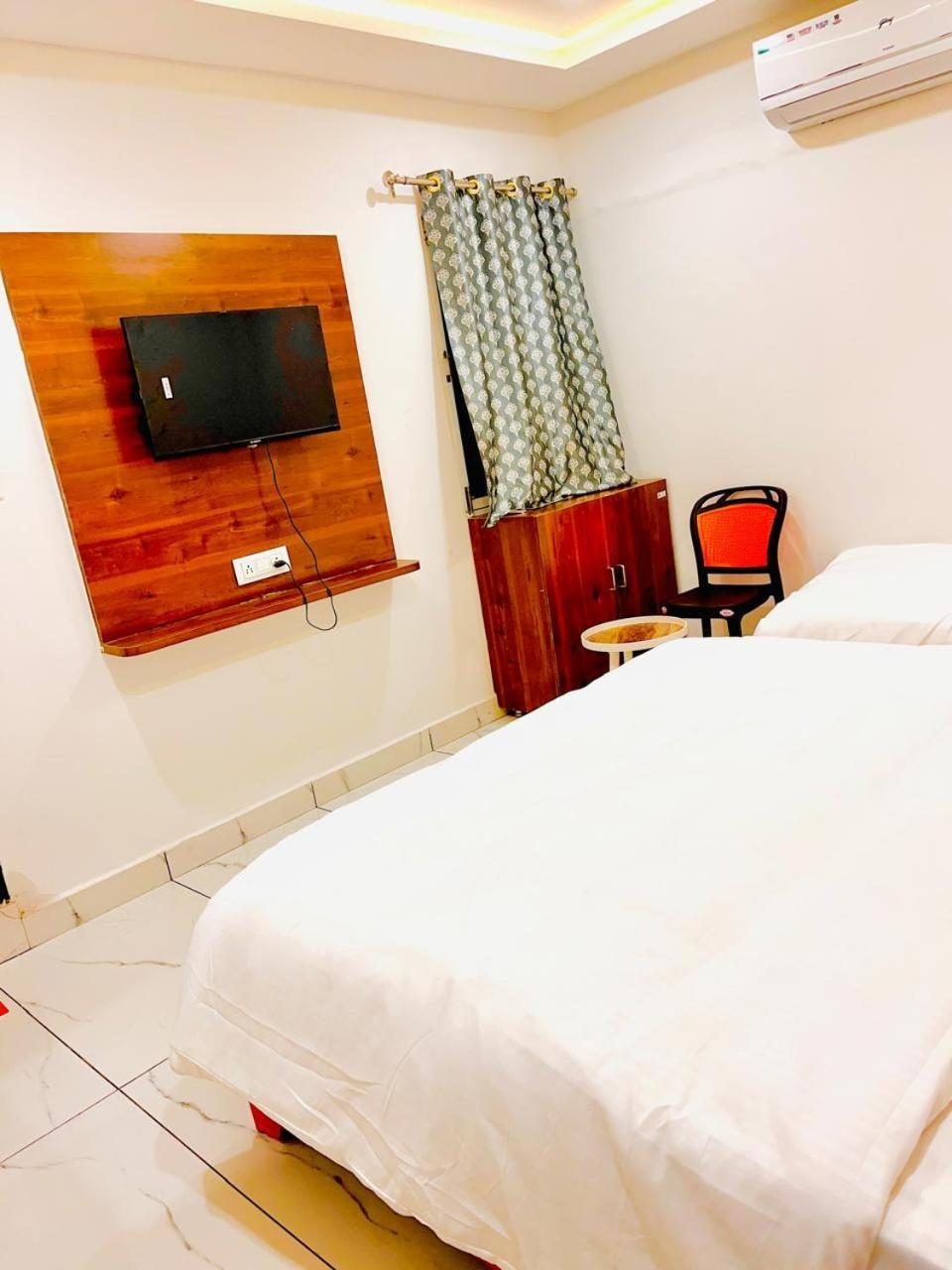Hotel Shree Kedar Palace Ujjain Dış mekan fotoğraf