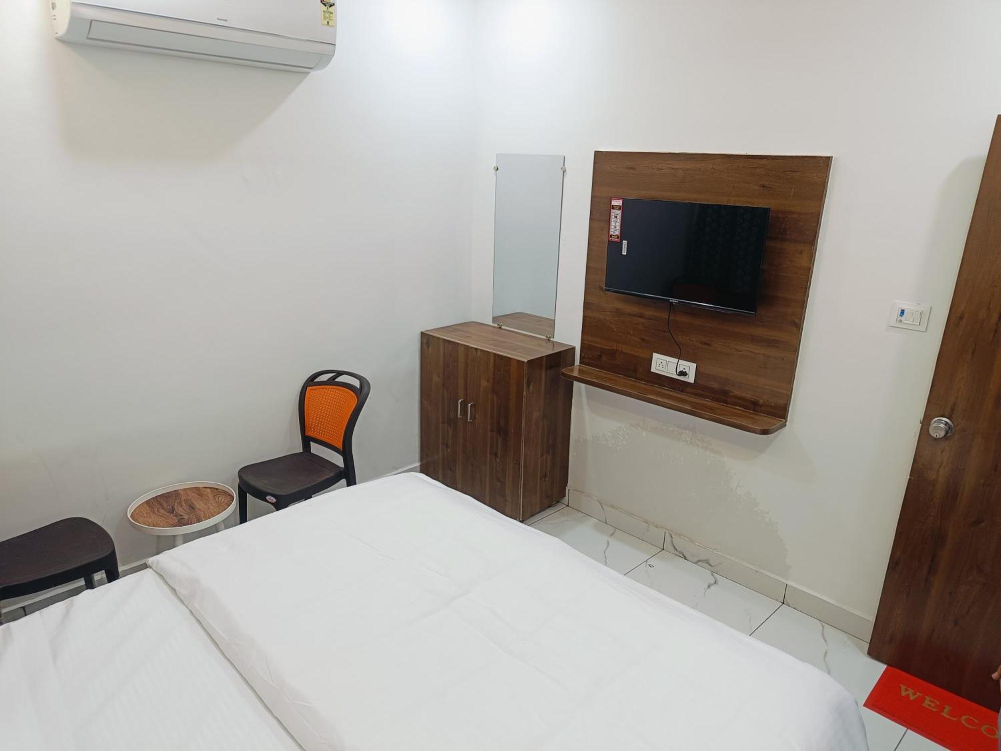 Hotel Shree Kedar Palace Ujjain Dış mekan fotoğraf